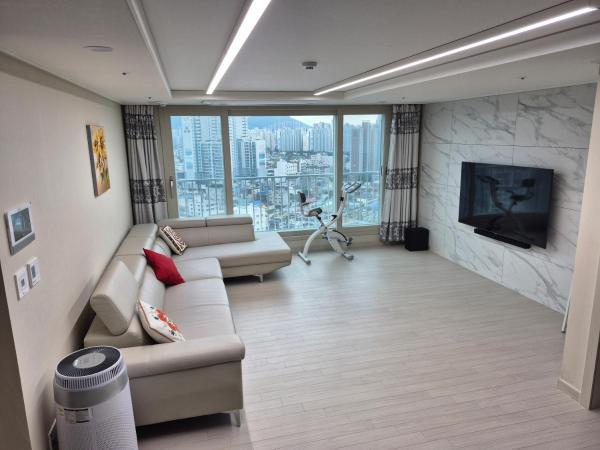 Nella foto è visibile l'oggetto DongDaegu Station Apt situato nella città di Daegu.