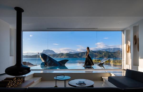 A la foto es mostra l'objecte Lugu Lake Tingxia Isle Hotel situat a la ciutat de Zuosuo.