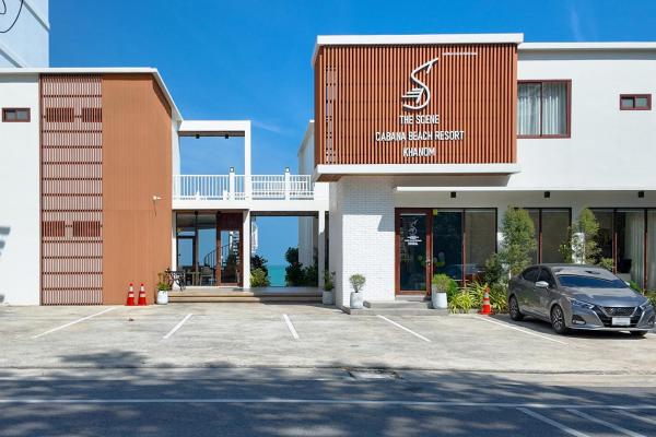 A la foto es mostra l'objecte เดอะซีน คาบาน่า บีช รีสอร์ท ขนอม The Scene Cabana Beach Resort Khanom situat a la ciutat de Ban Phlao.