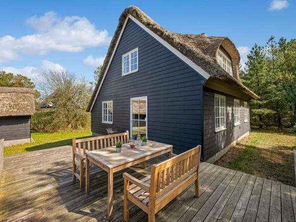 A la foto es mostra l'objecte Holiday Home Enya - 1-2km from the sea by Interhome situat a la ciutat de Blåvand.