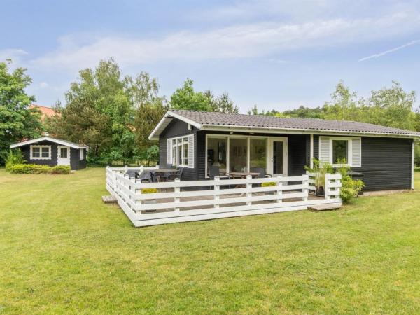 På billedet ses objektet Holiday Home Ristana - 200m from the sea by Interhome beliggende i byen Ebeltoft.