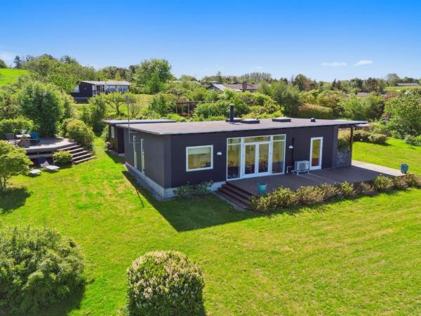 写真にはRis市にあるHoliday Home Els - 1-8km from the sea by Interhomeが写っています。