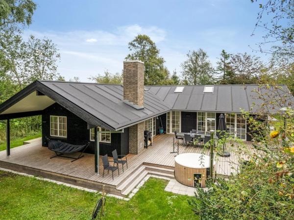 A la foto es mostra l'objecte Holiday Home Babara - 350m from the sea by Interhome situat a la ciutat de Sæby.