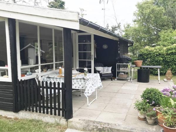 Na fotografii je vidět objekt Holiday Home Elisa - 600m from the sea by Interhome nacházející se ve městě Gedser.