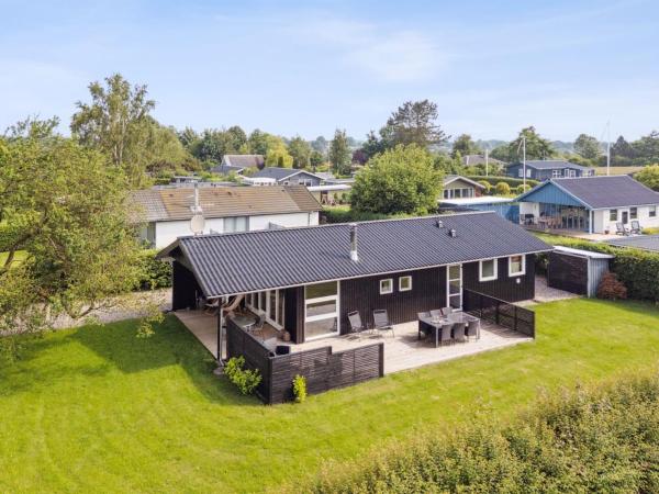 Auf dem Foto ist das Objekt Holiday Home Volmer - 700m from the sea by Interhome in der Stadt Hejls zu sehen.