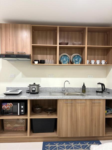 Fotografie 9: Chic Condo with Gym and Pool Access