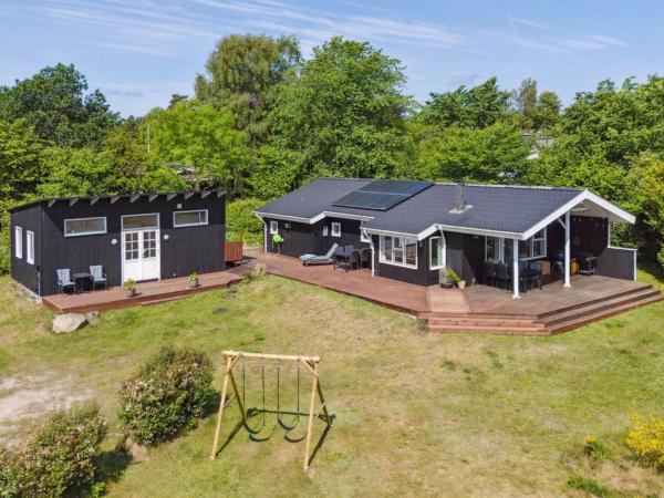 A la foto es mostra l'objecte Holiday Home Sheemen - 900m from the sea by Interhome situat a la ciutat de Ebeltoft.