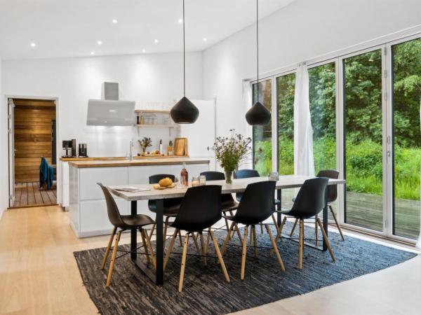 På billedet ses objektet Holiday Home Zezilie - 500m from the sea by Interhome beliggende i byen Vig.