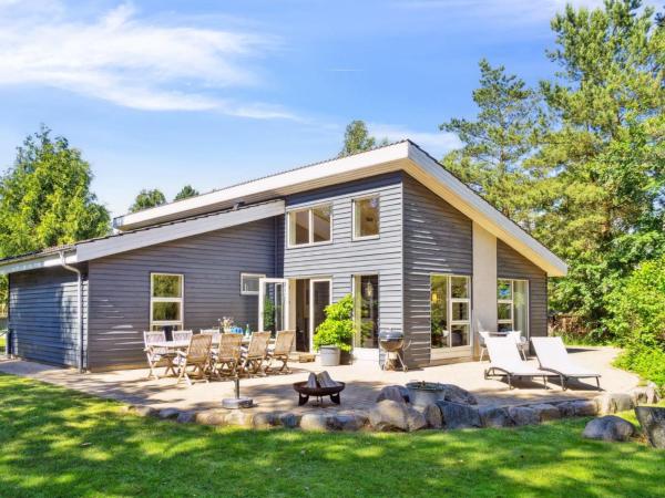 Na zdjęciu widoczny jest obiekt Holiday Home Romil - 2-1km from the sea by Interhome położony w mieście Højby.