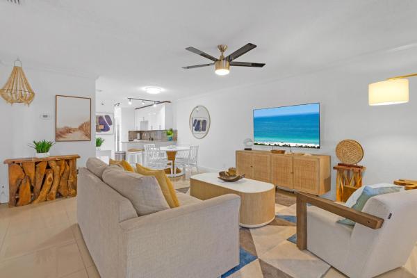 Boca Waterfront • Watch The Boats • Pool & Gym - Boca Ratón, FL