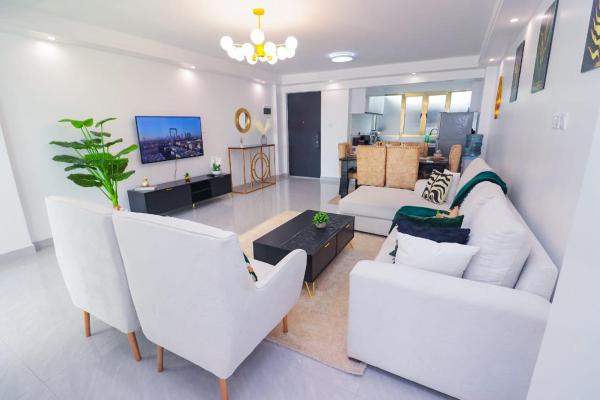 Executive elegantly furnished three bedroom apartment with all modern facilities ,modern swimming pool ,fully equipped gym,children playground and close proximity to major shopping centers and gourmet restaurants, Nairobi