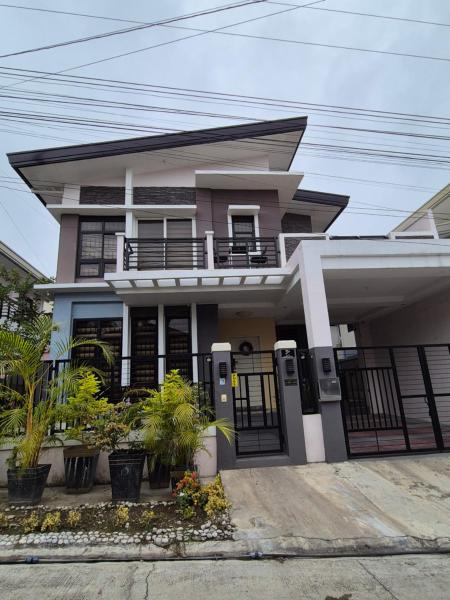 Auf dem Foto ist das Objekt Spacious and luxury house near Davao airport in der Stadt Cabantian zu sehen.