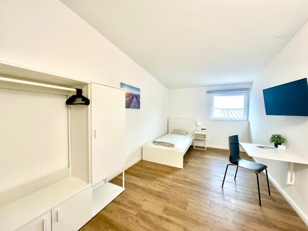 A la foto es mostra l'objecte Monteurzimmer - Worker's accommodation - ZIMMERzuVERMIETEN in Deitingen Industriestrasse situat a la ciutat de Hellsau.