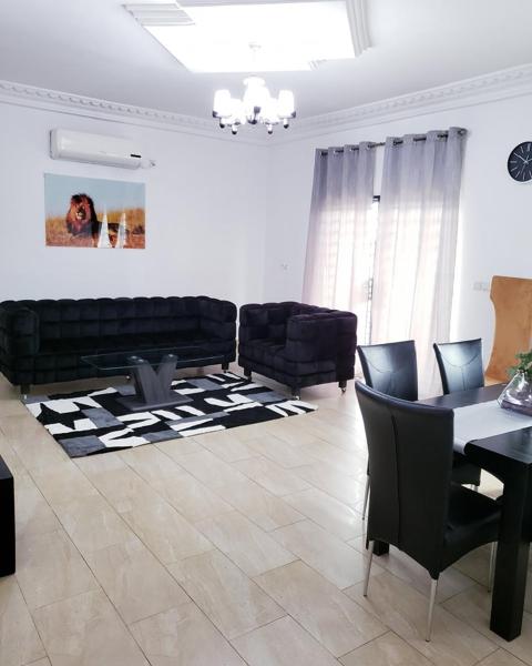 Kuvassa näkyy kohde Résidence Meublée New Land Sarl, joka sijaitsee kaupungissa Bassa.