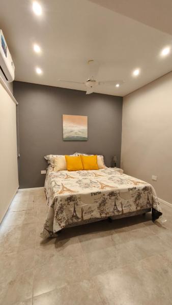 A la foto es mostra l'objecte Departamento Equipado para 2 personas - Centro de Corrientes situat a la ciutat de Corrientes.