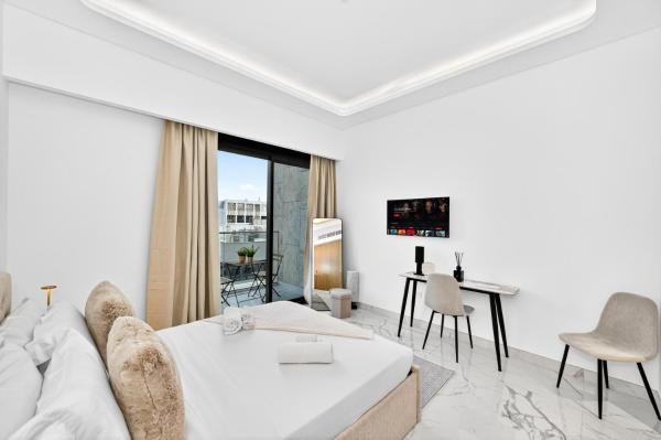 På billedet ses objektet Azizi Riviera Gateway - Highest Floor Superior Apartment beliggende i byen Dubai.