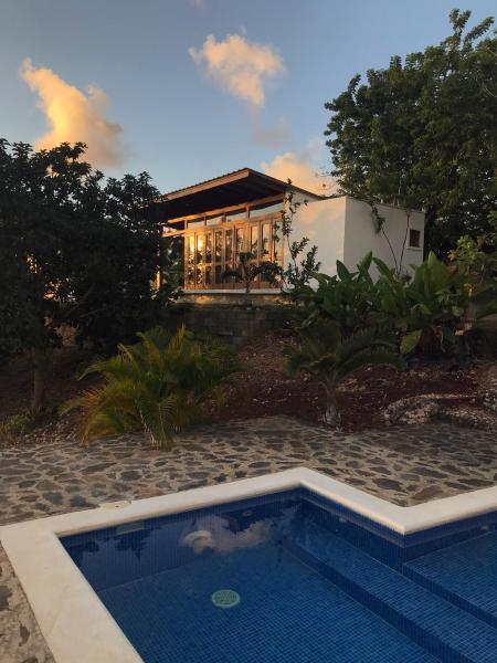 På bilden syns objektet Private studio with stunning ocean views at Villa Tranquila som ligger i staden Payita.