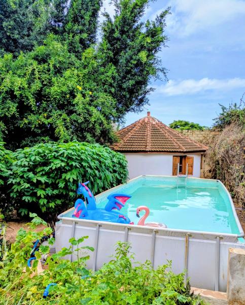 Chez Anaïs - Case indépendante dans un grand jardin avec piscine, Saly Niakh-Niakhal