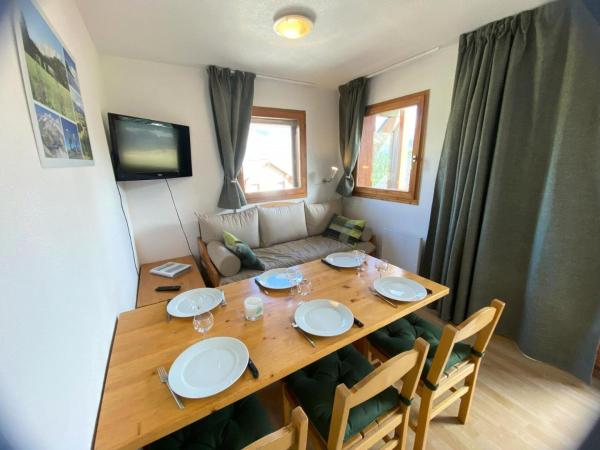 En la foto se muestra el objeto Les Chalets De Superd Ancolie - APPARTEMENT DANS CHALET DE 30 LOGEMENTS EXPO SUD MAE-8014 ubicado en la ciudad de Le Dévoluy.