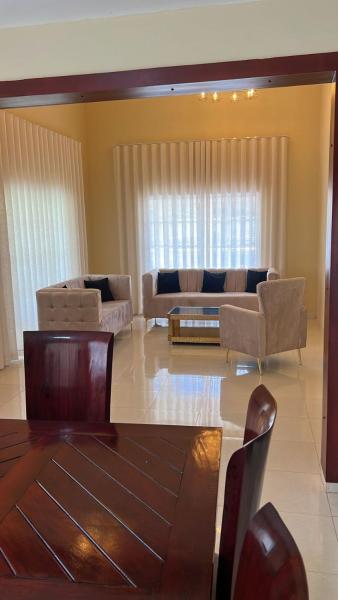 На фото показан объект Villa La Perla, расположенный в городе Котуи.