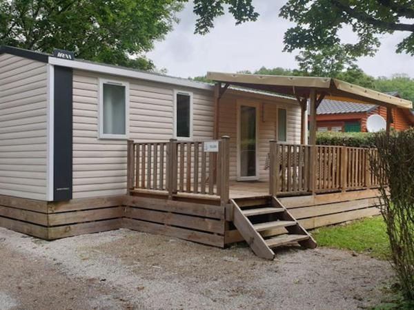 Mobil Home Avec Terrasse, 3 Chambres, 6 Personnes - Lons-le-saunier - Api-1-52-446 - Jura