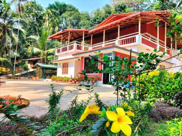 A la foto es mostra l'objecte Kathadia Homestay situat a la ciutat de Padakal.