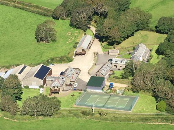 Fentrigan Manor Farm & Holiday Cottages - Crackington Haven