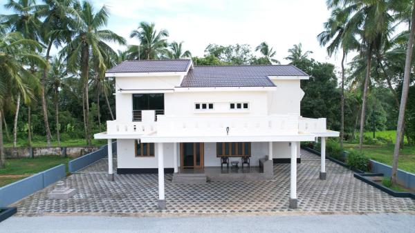 A la foto es mostra l'objecte Prashanthi Homestay Nature View- Pool Villa Near Beach Udupi situat a la ciutat de Bārkūr.