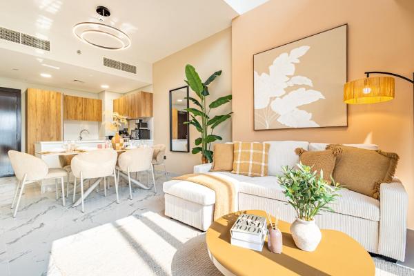 Fotografie 2: 3BDR Duplex - 5 min walk from Cleveland, ADGM & Galleria Mall - Maryah Island & ADGM - Huge Balcony - Full Canal & City Views - Perfect for Families & Groups