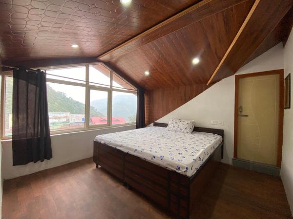 A la foto es mostra l'objecte Shyam Jee - A NH5 Homestay situat a la ciutat de Ani.