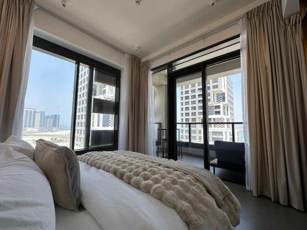 A la foto es mostra l'objecte Stylish Waterfront 1BR on Al Reem Island situat a la ciutat de Mushayrib.