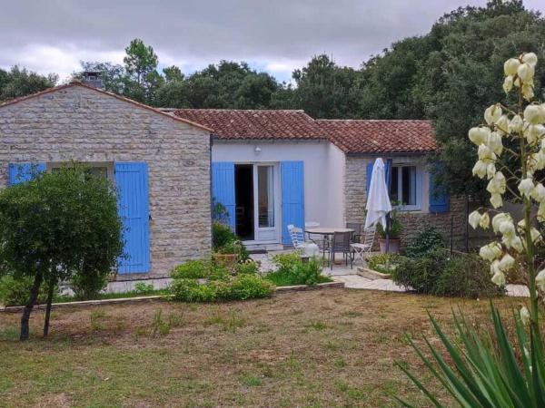 A la foto es mostra l'objecte Charmante maison en pierre proche plage à Saint-Georges-d'Oléron - FR-1-778-60 situat a la ciutat de Chaucre.