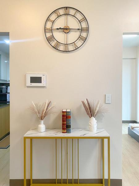 Thyme 1BR Staycation Gentry Manor Near Okada & NAIA Airport, Manila