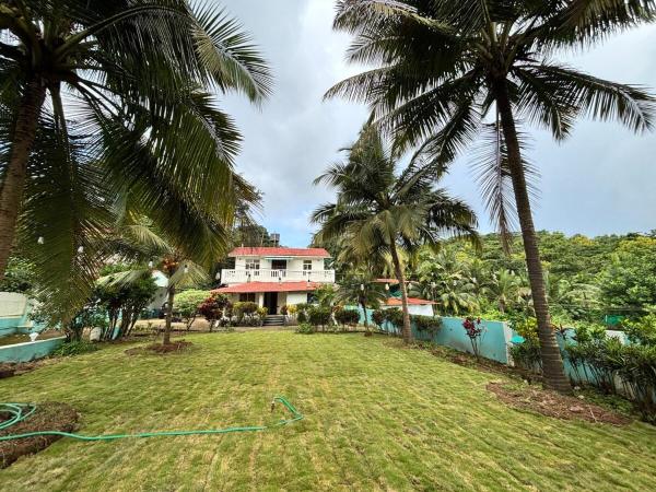 Hilltop Nest Cozy Villa With Hill & Forest Views - Goa