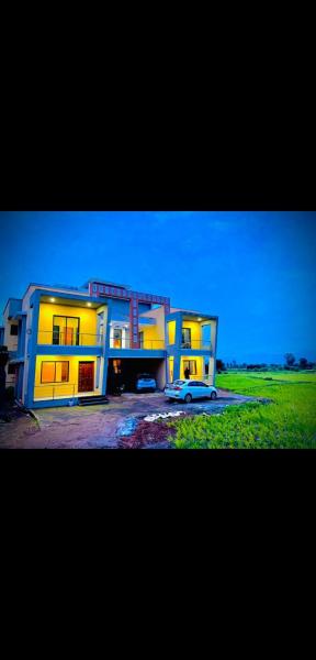 A la foto es mostra l'objecte Sanj villa situat a la ciutat de Lonavala.