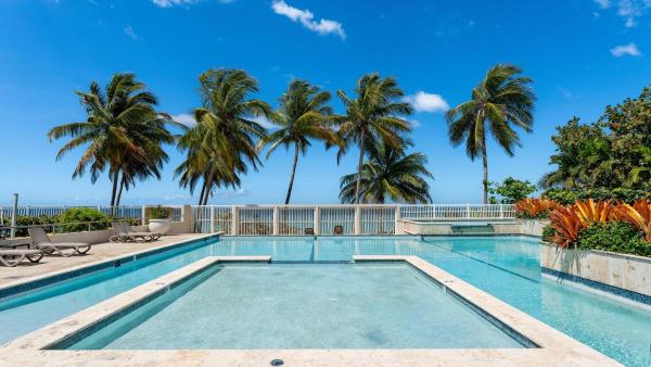 A la foto es mostra l'objecte Beachfront 7th floor unit at Mar Azul situat a la ciutat de Aguada.