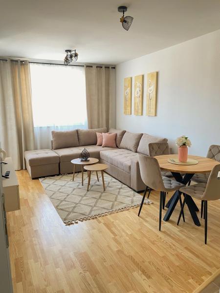 A la foto es mostra l'objecte Apartman Urban Panorama situat a la ciutat de Vranješ.