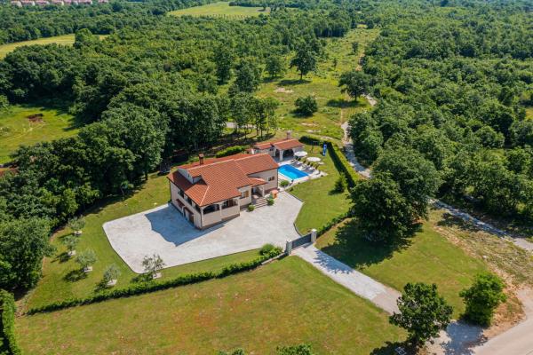 Villa Božac in Cukrići - Haus für 6 Personen