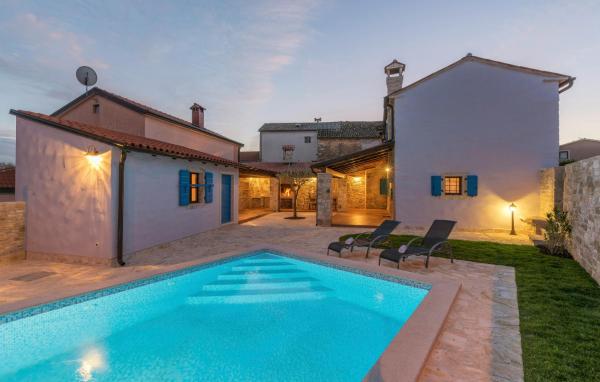 Nella foto è visibile l'oggetto Heritage Villa Croc in Bibali - Haus für 4-6 Personen situato nella città di Kremenje.