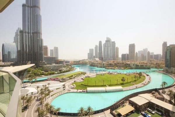 Foto 1: 3BR + Maids Elegance with Burj & Fountain Views