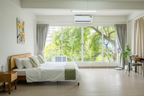 Glow House Sukhumvit 54, Spacious Modern Rooms near BTS On Nut, Bangkok