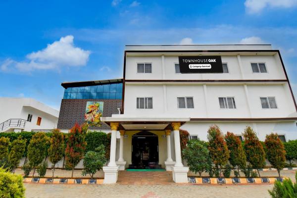 Townhouse Oak Sri Mahadeshwara Convention Centre Formerly Shri Aprameya Resort, Hārohalli