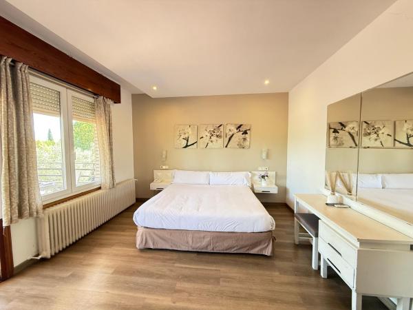 Na fotografii je vidět objekt Hotel Los Olivos nacházející se ve městě Getafe.