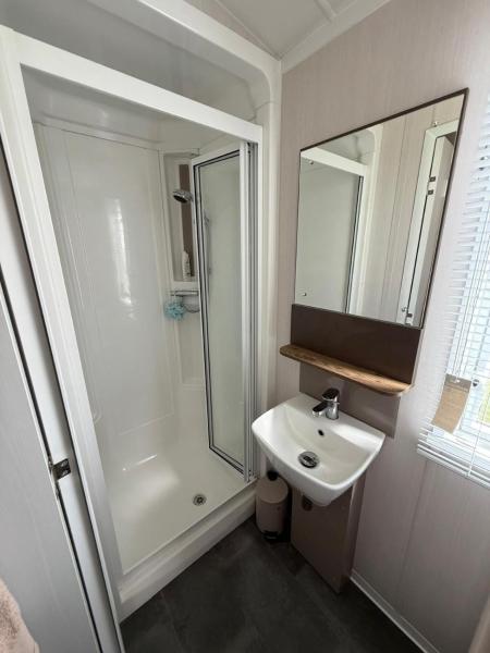 Foto 9: Paddocks 24 - Coastfields Holiday Village - Meadow Lakes Caravan Hire