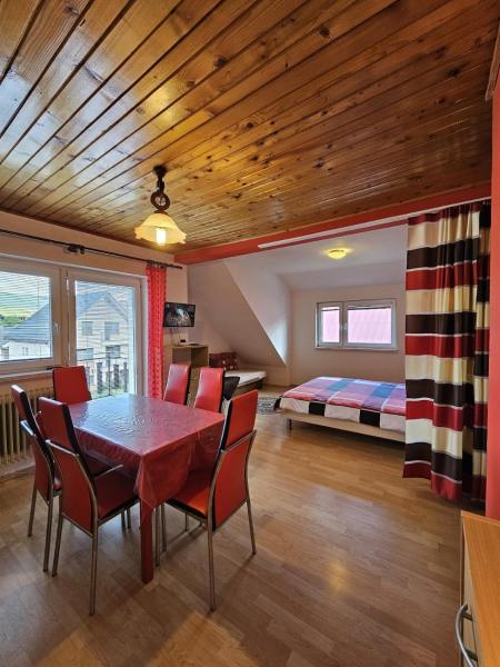 Фотография 1: Spacious accommodation by the mountains - 9 beds