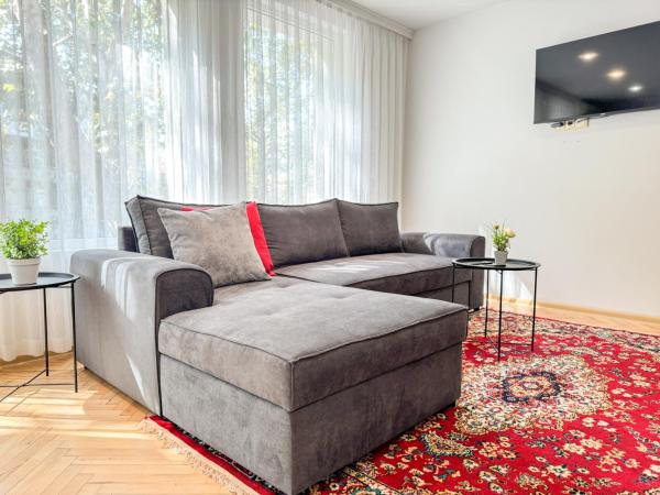 2BR Vintage Apt next to Tsar Simeon Garden by Flat Manаger, Płowdiw