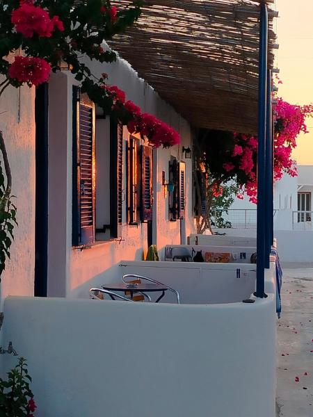 Glaros Beach - Santorini