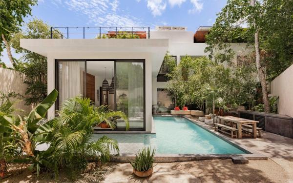 Na zdjęciu widoczny jest obiekt Casa Manati Modern Mansion with pool położony w mieście Tulum.