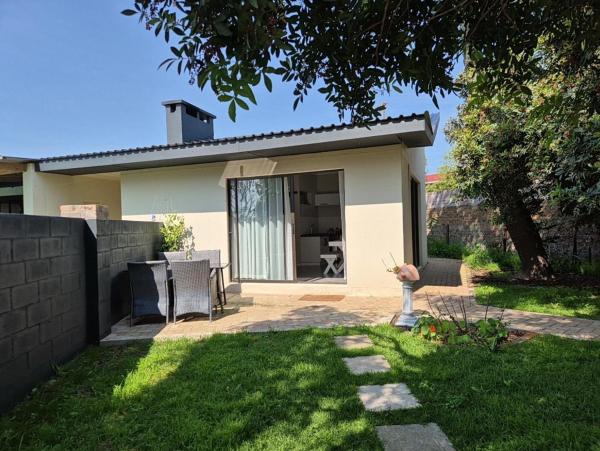 Wildflower Cottage - Darling