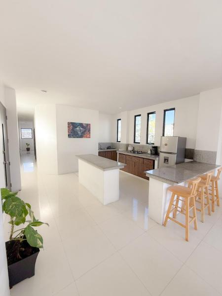På billedet ses objektet Departamento Familiar beliggende i byen Puerto Ayora.